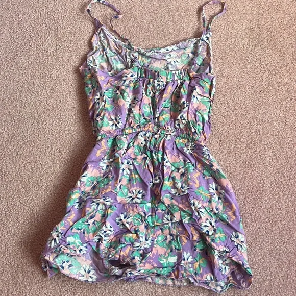 CHARLOTTE RUSSE Floral Romper Size S - Picture 4 of 4